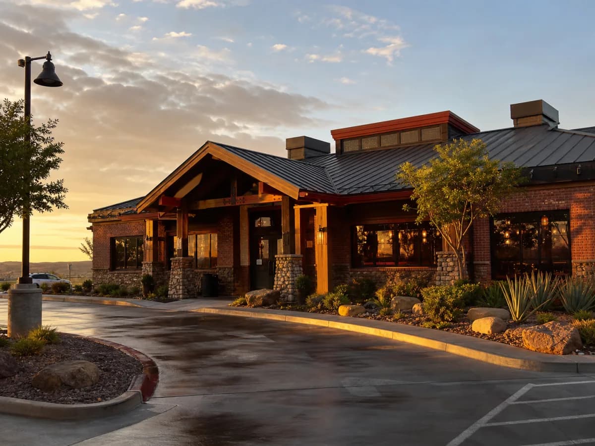 Warm steakhouse restaurant exterior for the Outback location finder